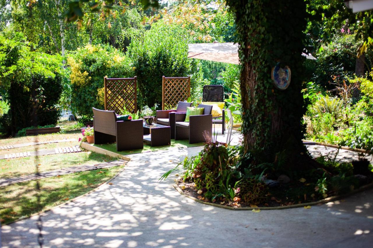 Апартаменты Mirguet Au Jardin Saint-Elix-le-Chateau Экстерьер фото